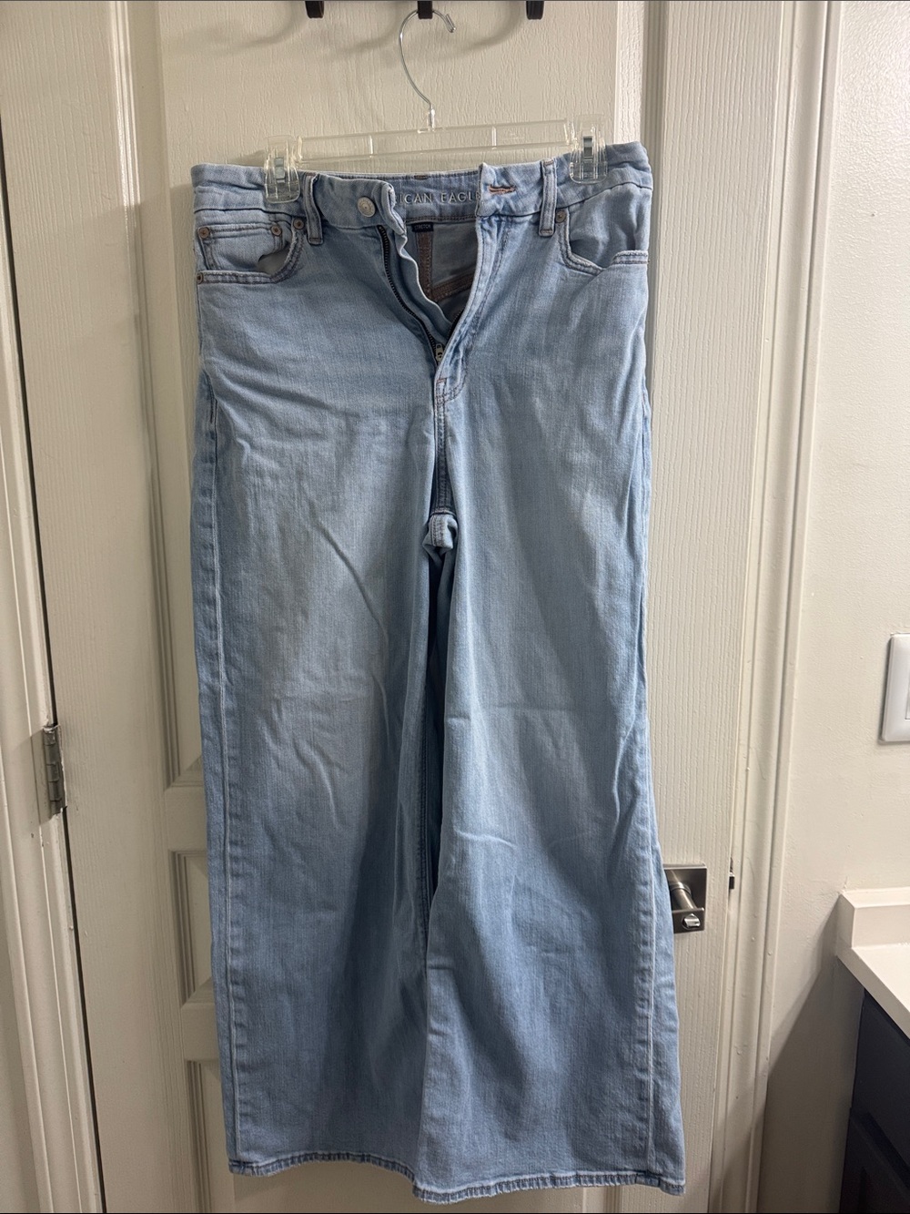American Eagle Outfitters Light Blue Wide-Leg Jeans